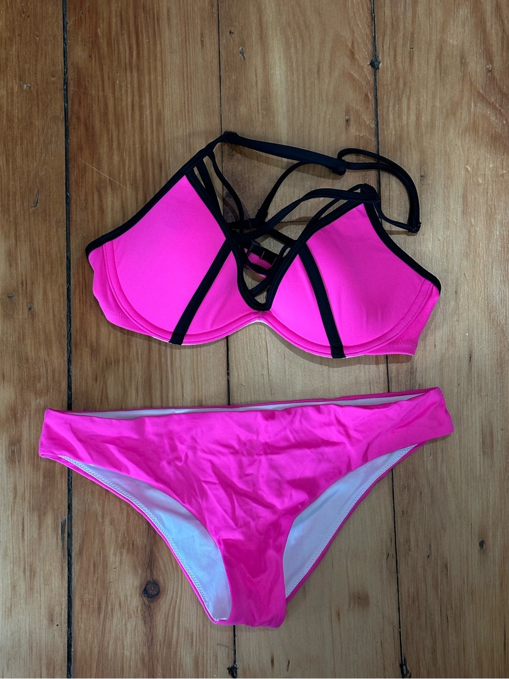 PINK Victoria’s Secret bikini set